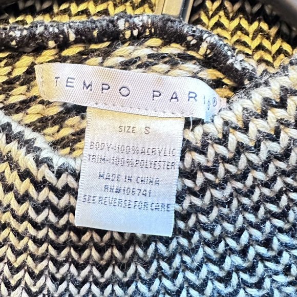 TEMPO PARIS Sweater Cape Pancho Size Small NWOT - Picture 5 of 5